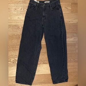 Levi’s Baggy Dad jeans